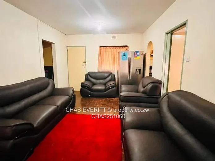 2 Bed Flat To Let in Avenues