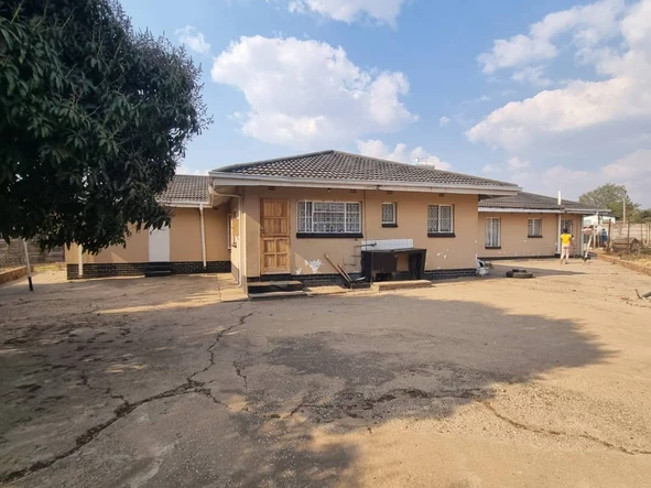 5 Bedroom House