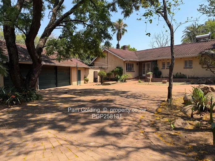 Fortunes Gate | Classic Living In A Leafy Suburb