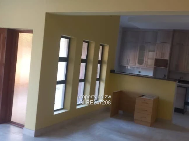 Mount Pleasant 4-Bed, 3-Bath Flat with Borehole