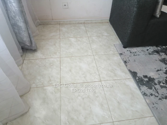 Solid one bedroom flat available for letting 