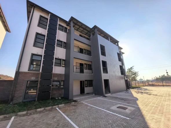 2 Bedroom Flat & Apartment