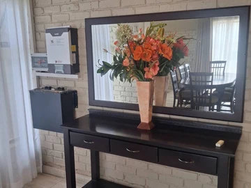 3 Bedroom Flat & Apartment