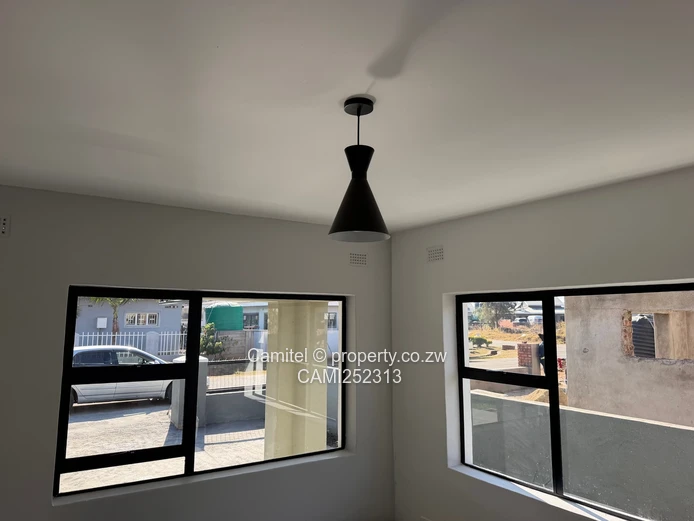 Modern Arlington 4-Bed Townhouse,Borehole ,Solar & 24hr Security