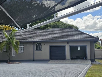 STUNNING & Neat Double-Storey Mansion in Borrowdale 