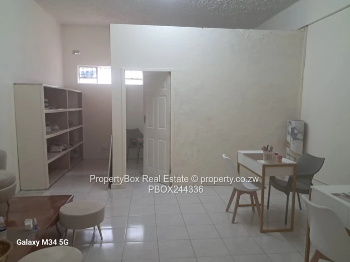 Eastlea 40sqm Office to rent for immediate occupation!