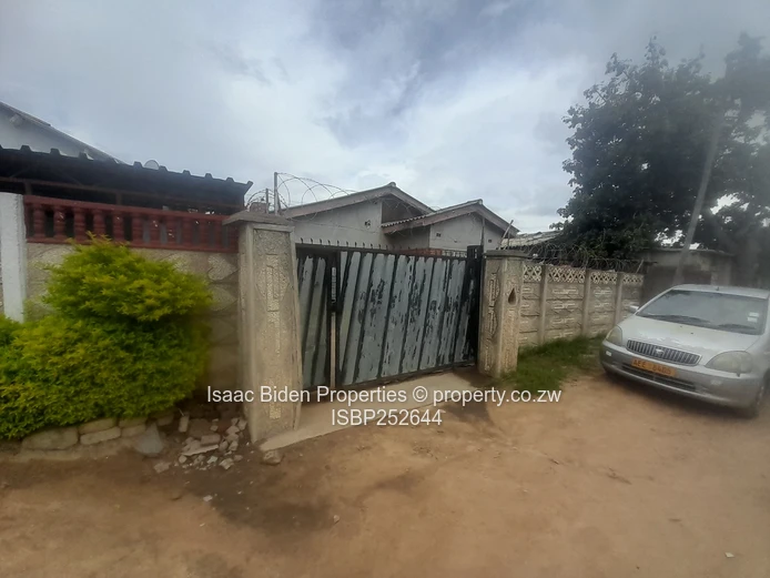 Zengeza 3 Ext House