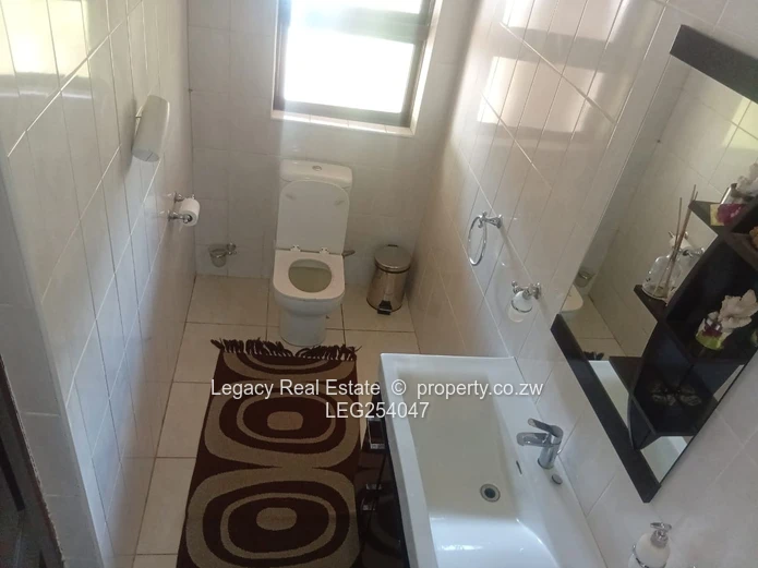 Spacious 6-Bed Home with Open-Plan Living & Borehole — Borrowdale Brooke