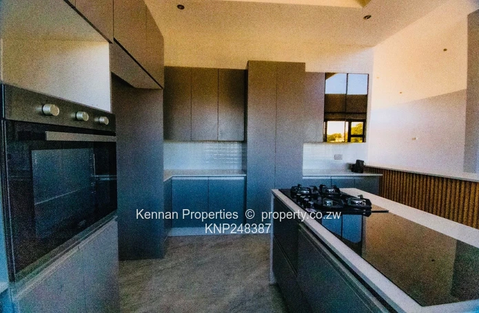 4 Bedroom Single Storey Townhouse For Sale In Mandara 