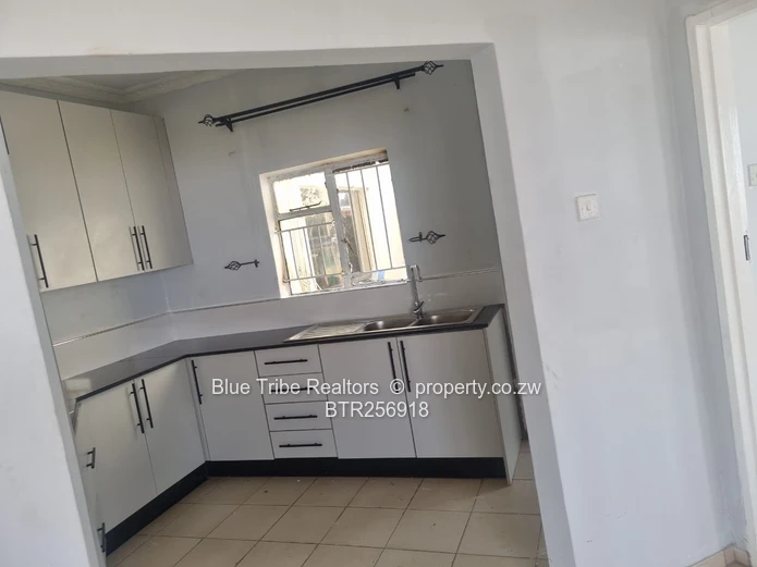 House for sale in Glenlorne