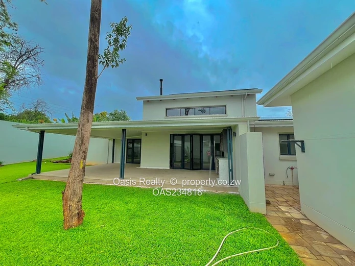 Modern Executive Townhouse - Luxury Living Redefined