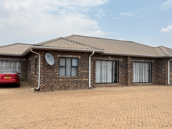 36 Bedroom Garden Flat