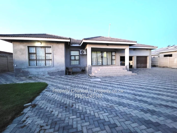 Prime Rockview  Park House FOR Sale!