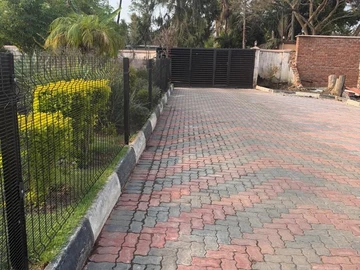 7 Bedroom House