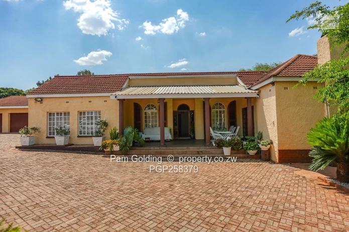 Prime Crn Property/ Harare Drive and Rolf Avenue (Sole Mandate)