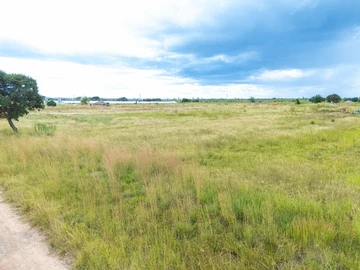 Commercial & Industrial Land