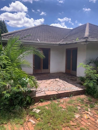 1 hectare property development site (Sole Mandate)