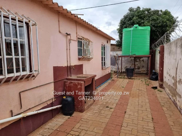 3 BR House for Sale - Emganwini near Bulawayo