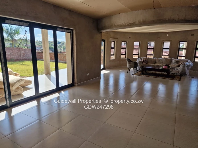 Spacious 5 bed house for sale in Brookview