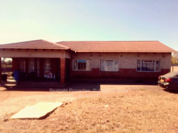 4 Bed House for Sale in Kingsdale RLG0217 🏘