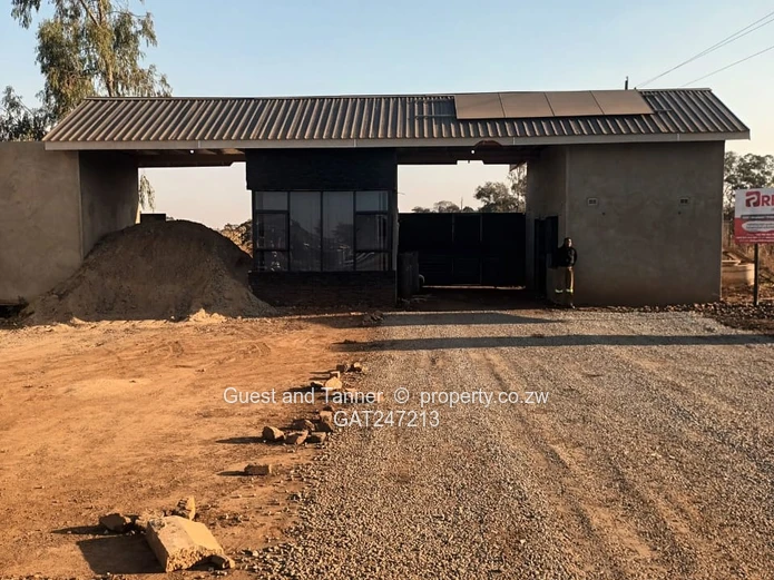 Canal Lifestyle – Kutandara, Tynwald Stands For Sale