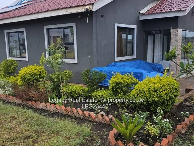 Sally Mugabe – Solid Family Home on 2000sqm for Sale
