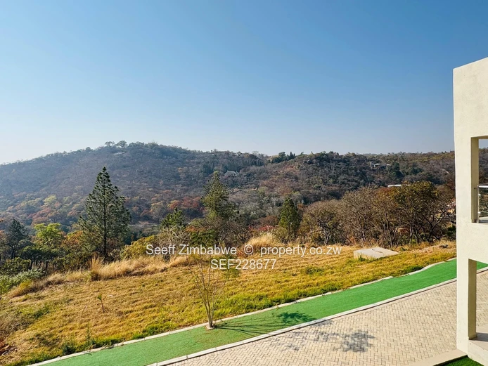 A Serene Luxury Home in Folyjon, Glen Lorne