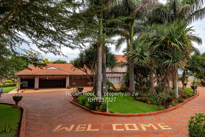 Exclusive Luxury 6-Bedroom Home On 6,000 Sqm 