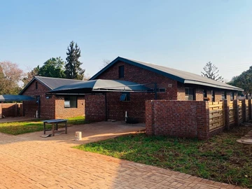 4 Unit Townhouse Complex