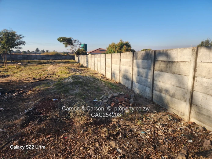 2000m² Waterfalls Stand — Tarred Main Road, Walled Plot