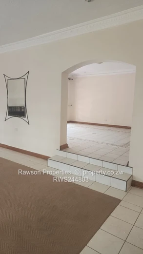 Beautiful 5 Bed House With Prolific Borehole!