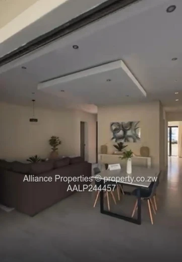 Greendale Coronation – Modern 4-Bedroom Home with Solar Backup & 24hr Security (USD $2,000)