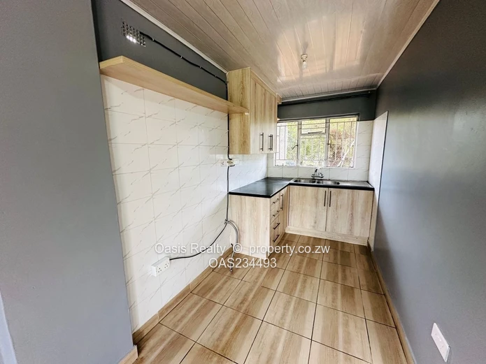 Neat Accommodation To Let (Sole Mandate)