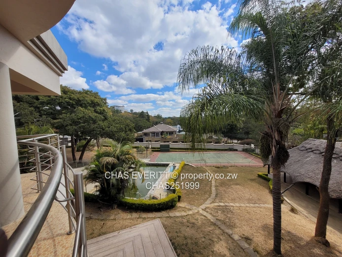 Umwinsidale 8 bed House for sale