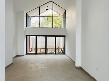 3 Bedroom Garden Flat