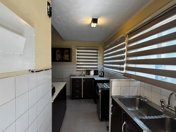 3 Bedroom Flat & Apartment