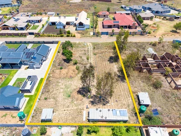 Stands & Residential Land