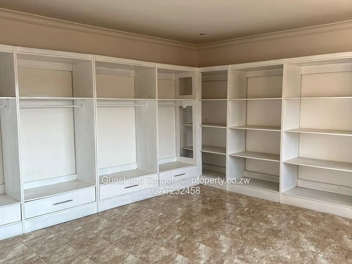 Luxury 5-Bedroom Home for Sale in Selbourne Park – Prime Location Near Bulawayo