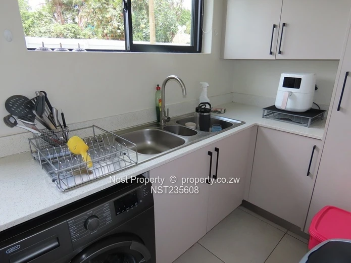 Stylish 3 Bedroom Townhouse for rent in Greendale!