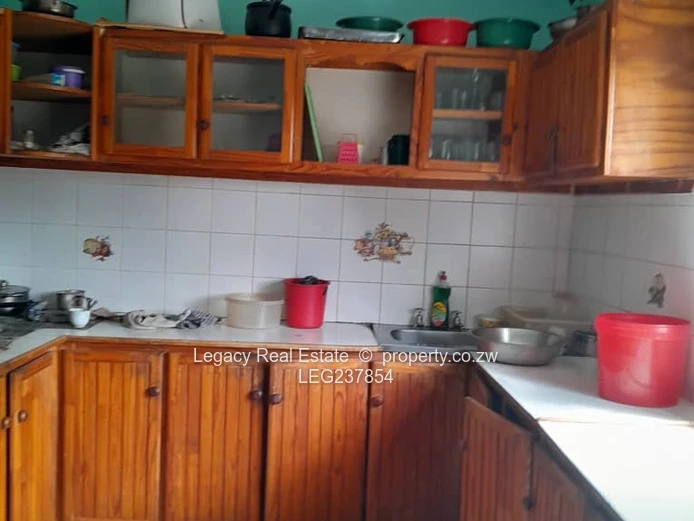 Secure Family Home in Tynwald North – Walled & Gated,with Title Deeds