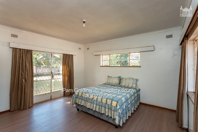  4 Bedroom Family Home With A Prolific Borehole