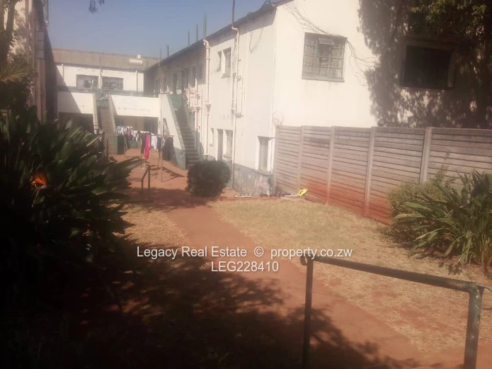 Avondale First-Floor Flat with Garage & Borehole