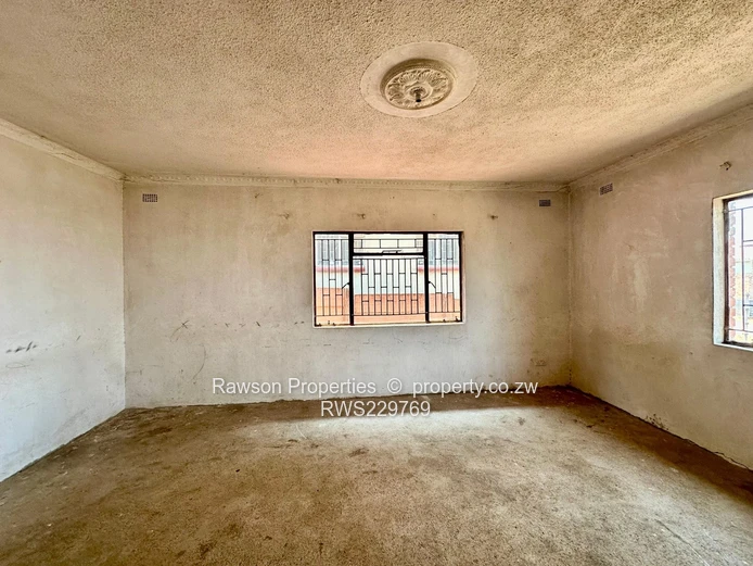 Tynwald House Forsale Close to Kuwadzana Round About  (Sole Mandate)