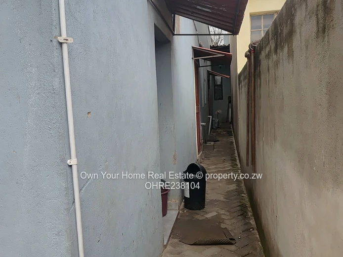 Hatfield commercial building  for sale 