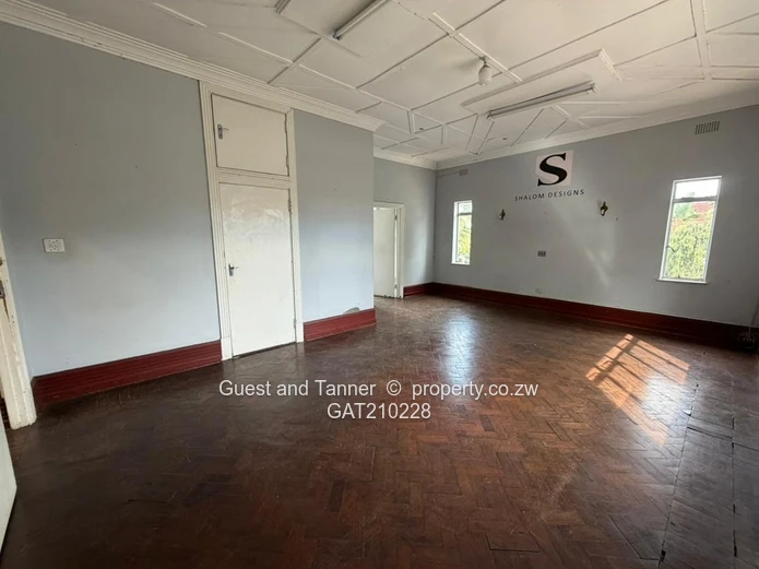1st Floor Retail Shop for Rent in Belgravia