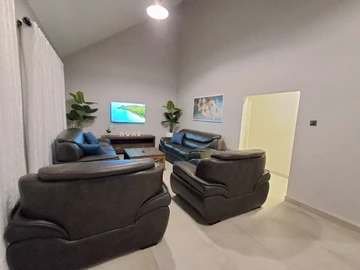 3 Bedroom Garden Flat