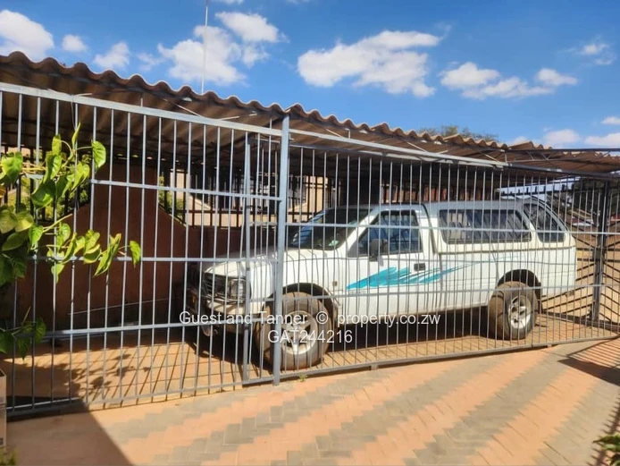 5 Bedroomed House for Sale in Tynwald South