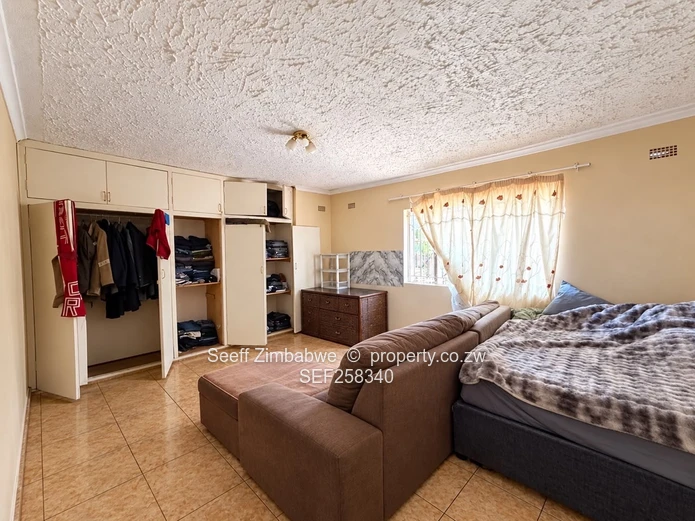 New Sole Mandate 4 Bed Solid Home In New Marlborough (Sole Mandate)