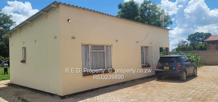 Charming 2-Bedroom Cottage to Rent in Northlynne!