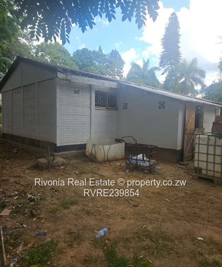 Newlands 4Beds On 8000Sqm Potential For Development 